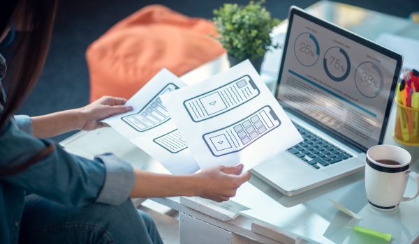 Design Web: Tendințe și Cele Mai Bune Practici – Tendințe actuale în design web